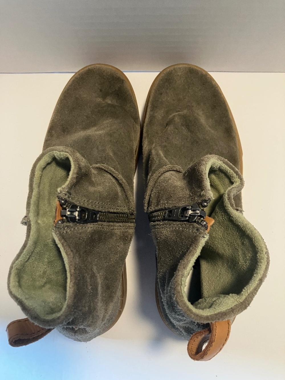 Satorisin Olive Booties, Size 38 (7.5)